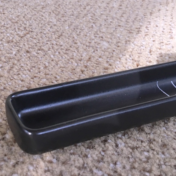 Ceramic olive tray with script - Picture 6 of 8